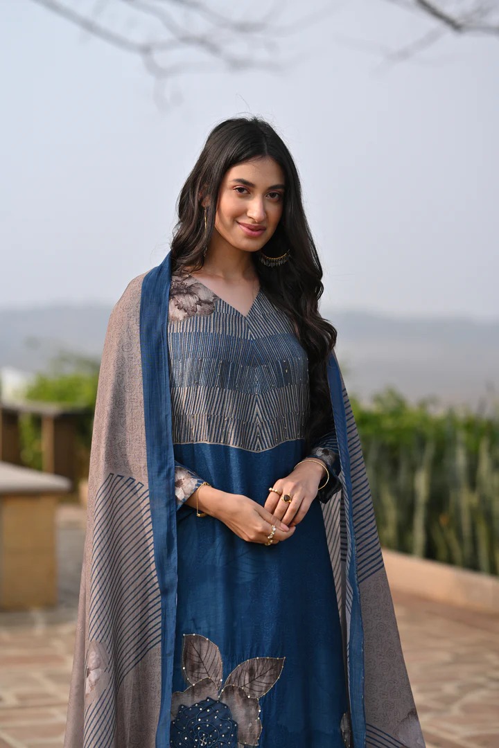 Blue Fagun Floral Print Pure Muslin Suit Set With Sequence , Patch and Thredle work - Image 2