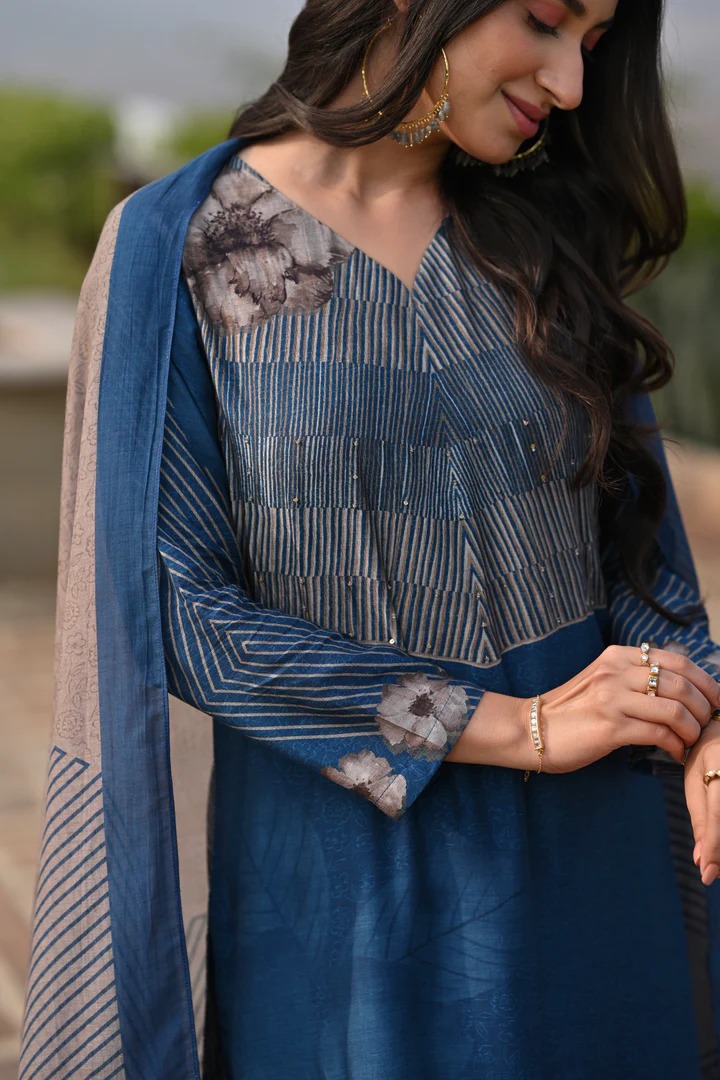 Blue Fagun Floral Print Pure Muslin Suit Set With Sequence , Patch and Thredle work - Image 3