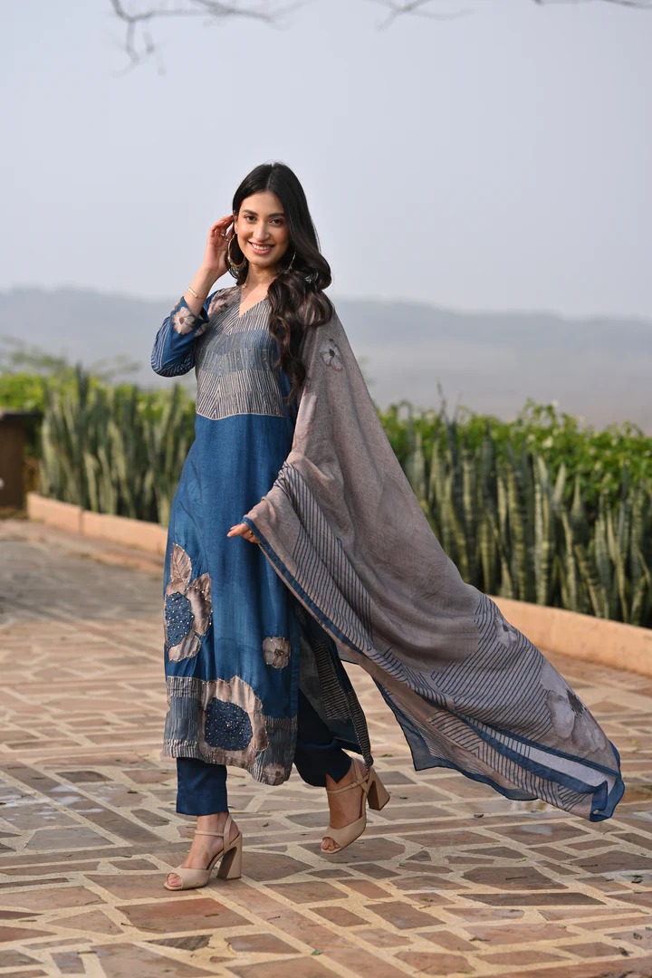 Blue Fagun Floral Print Pure Muslin Suit Set With Sequence , Patch and Thredle work - Image 5