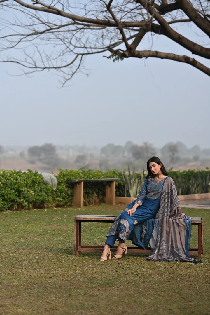 Blue Fagun Floral Print Pure Muslin Suit Set With Sequence , Patch and Thredle work - Image 8